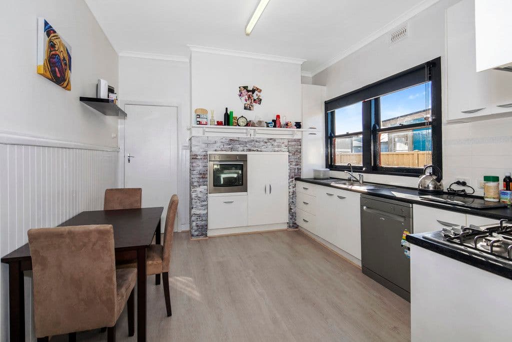 105 Comb Street, Soldiers Hill VIC 3350, Soldiers Hill - Thumbnail 3