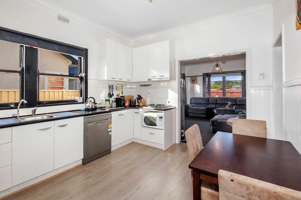 105 Comb Street, Soldiers Hill VIC 3350, Soldiers Hill - Thumbnail 4