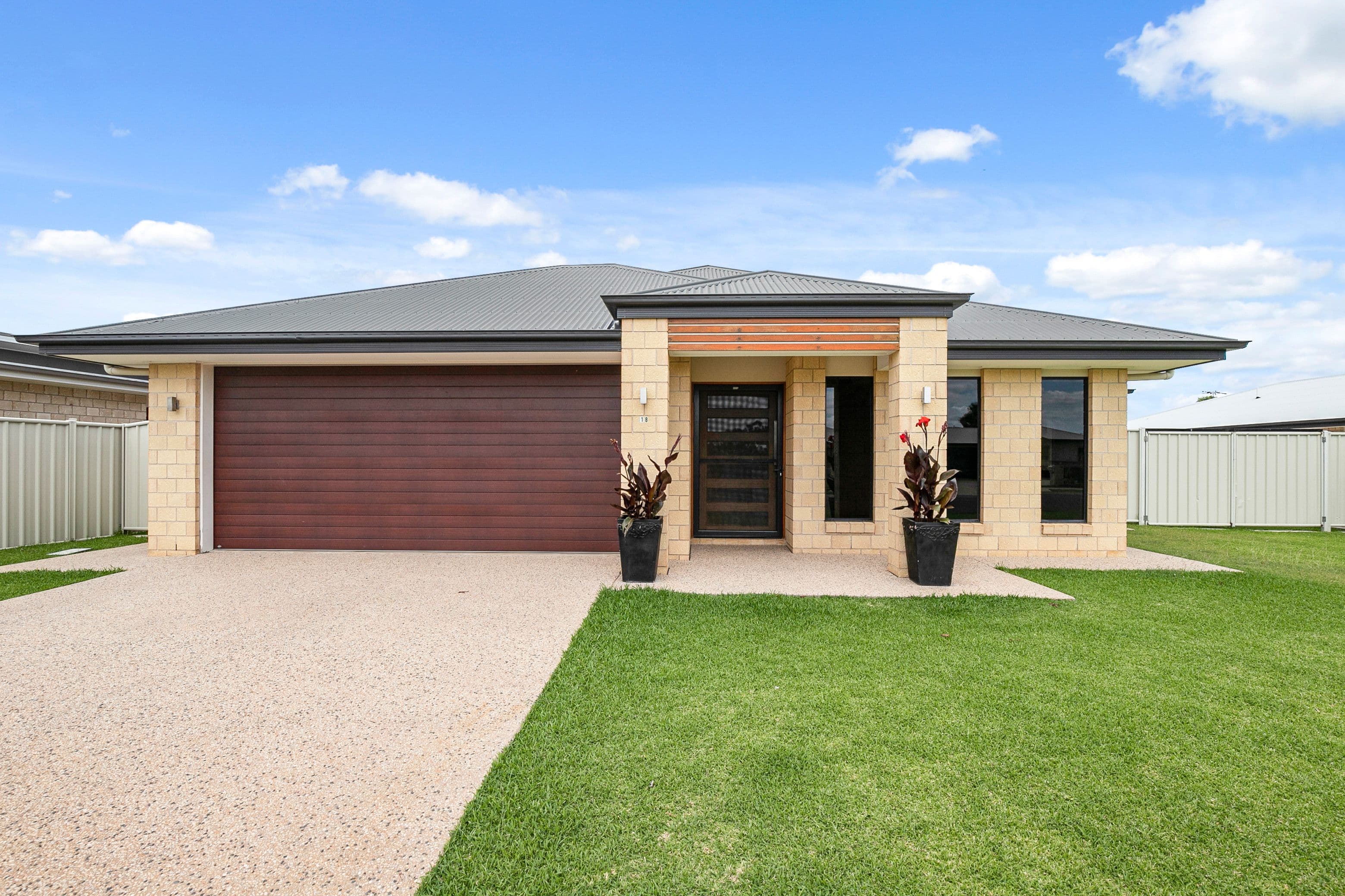 18 Wright Street, Emerald QLD 4720, Emerald - Image 1