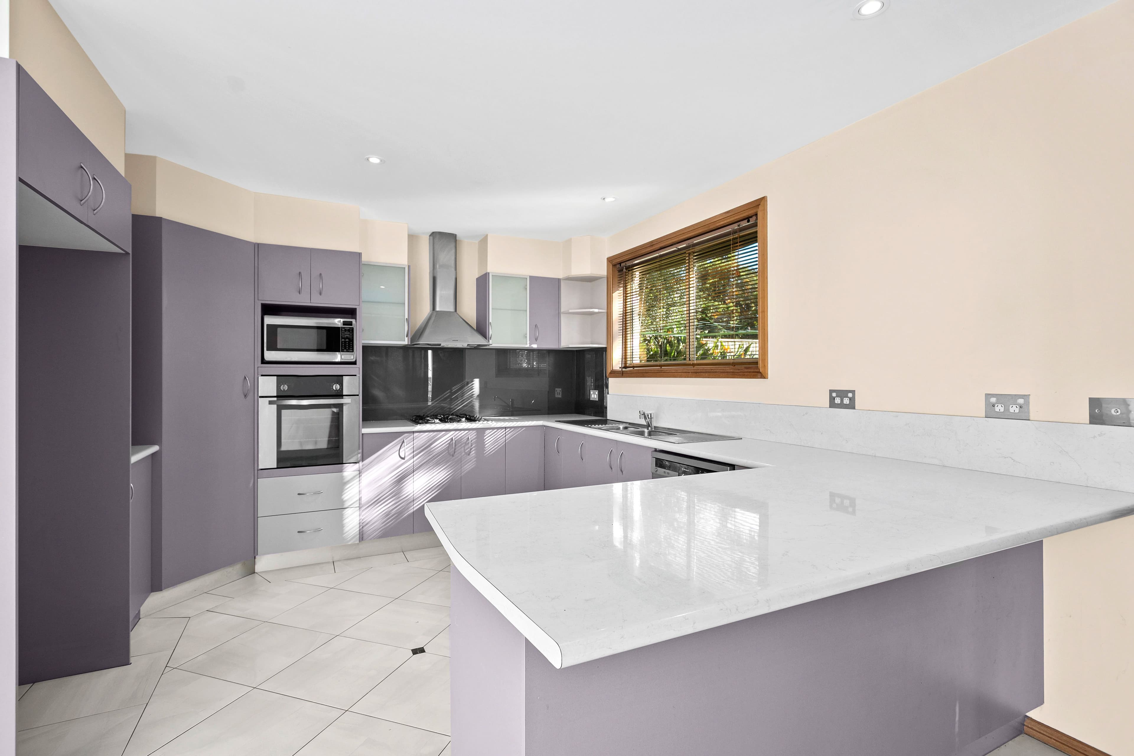 1/9 Abercrombie Crescent, Albion Park NSW 2527, Albion Park - Thumbnail 2