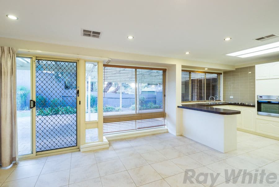 6 Iona Court, ABERFOYLE PARK SA 5159, Aberfoyle Park - Thumbnail 6