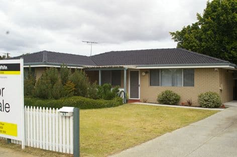 37 Mirrabooka Avenue, WESTMINSTER WA 6061, Westminster - Thumbnail 2