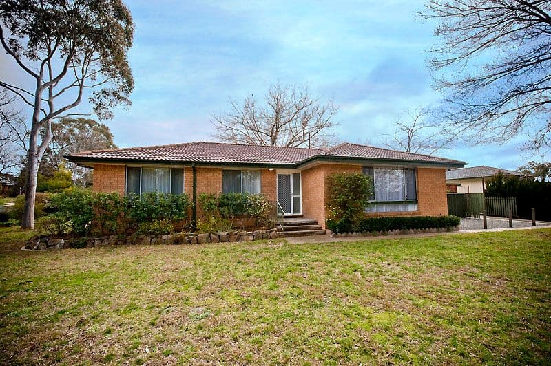 105 Beaurepaire Crescent, HOLT ACT 2615, Holt - Image 1