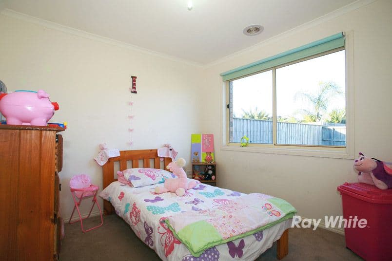 47 Majestic Boulevard, CRANBOURNE VIC 3977, Cranbourne - Thumbnail 3