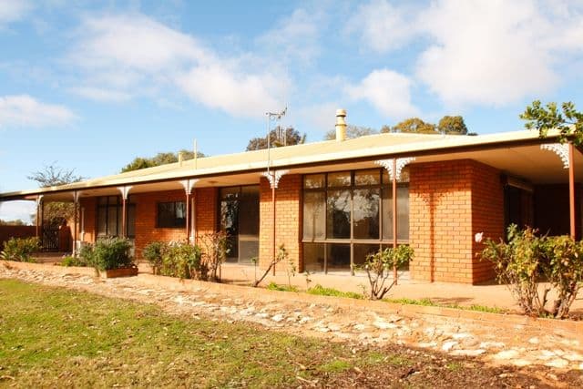 4 Sections  Old Ferry Road Gurra via, BERRI SA 5343, Berri - Image 1