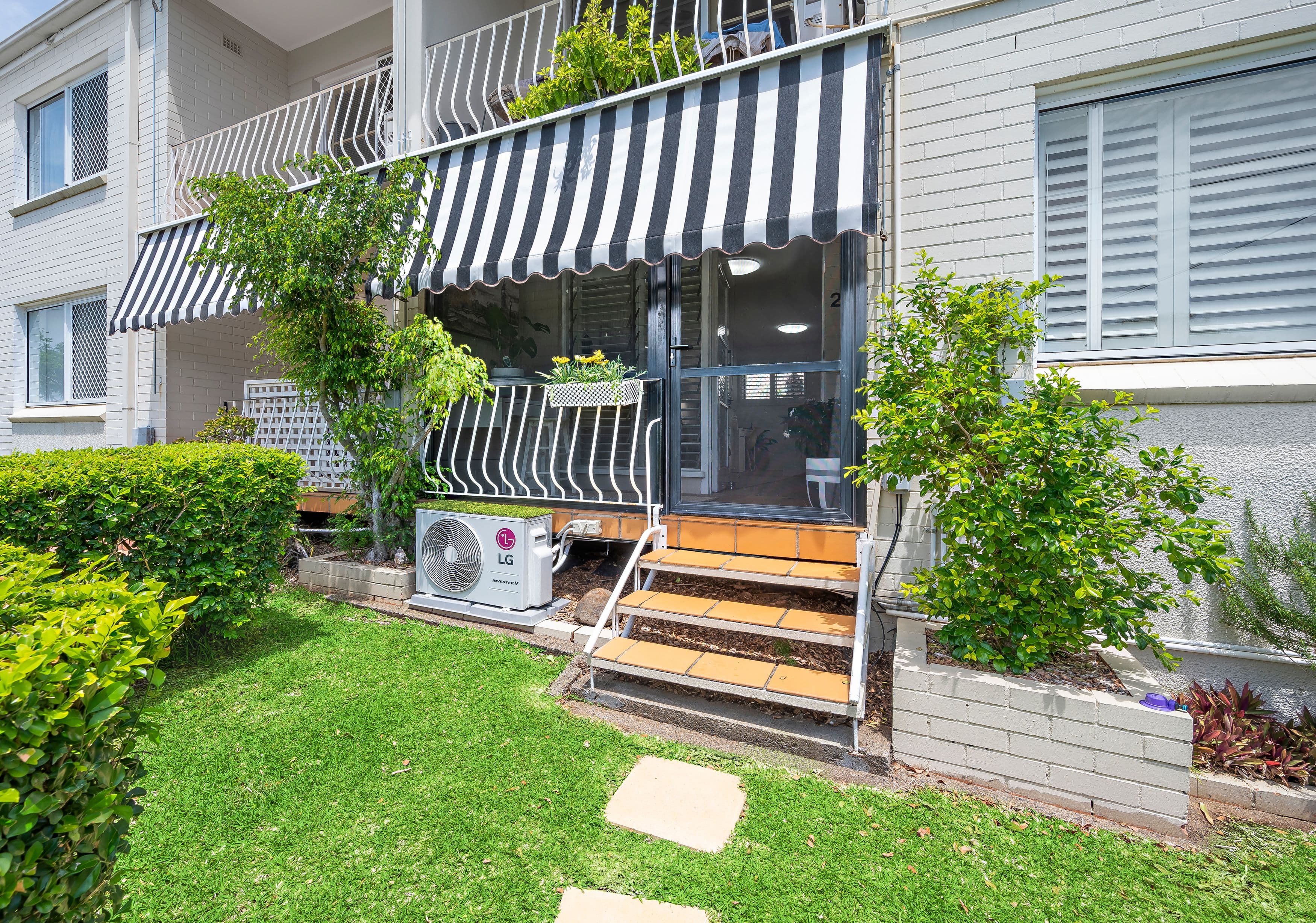 11 Beatrice Terrace, Ascot QLD 4007, Ascot - Thumbnail 2