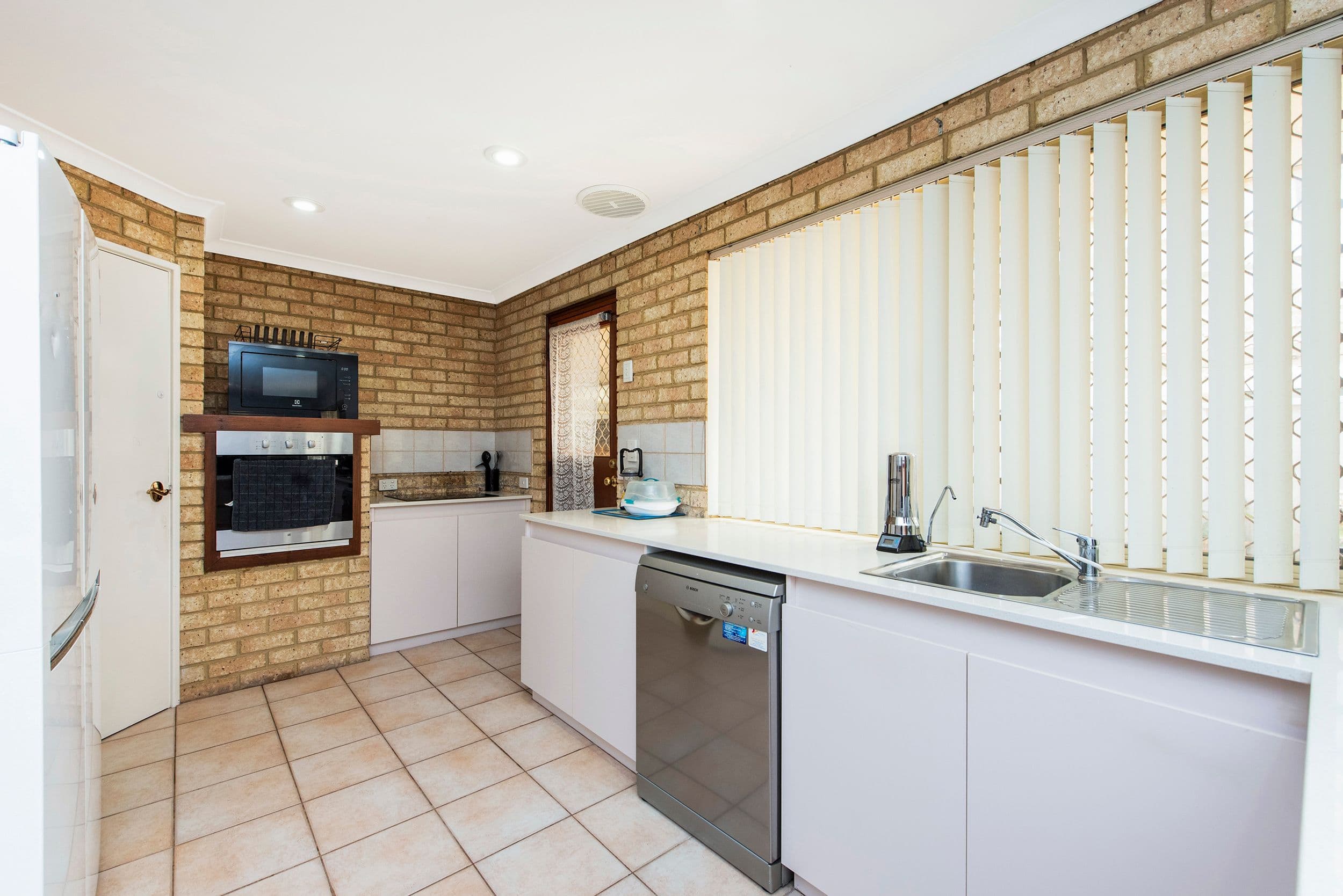 3 Transom Lane, Waikiki WA 6169, Waikiki - Thumbnail 4
