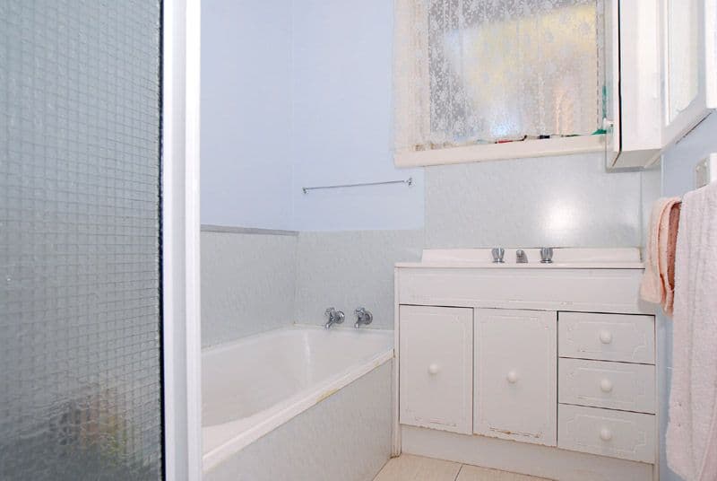 3 Doonbrae Avenue, NOBLE PARK NORTH VIC 3174, Noble Park North - Thumbnail 4