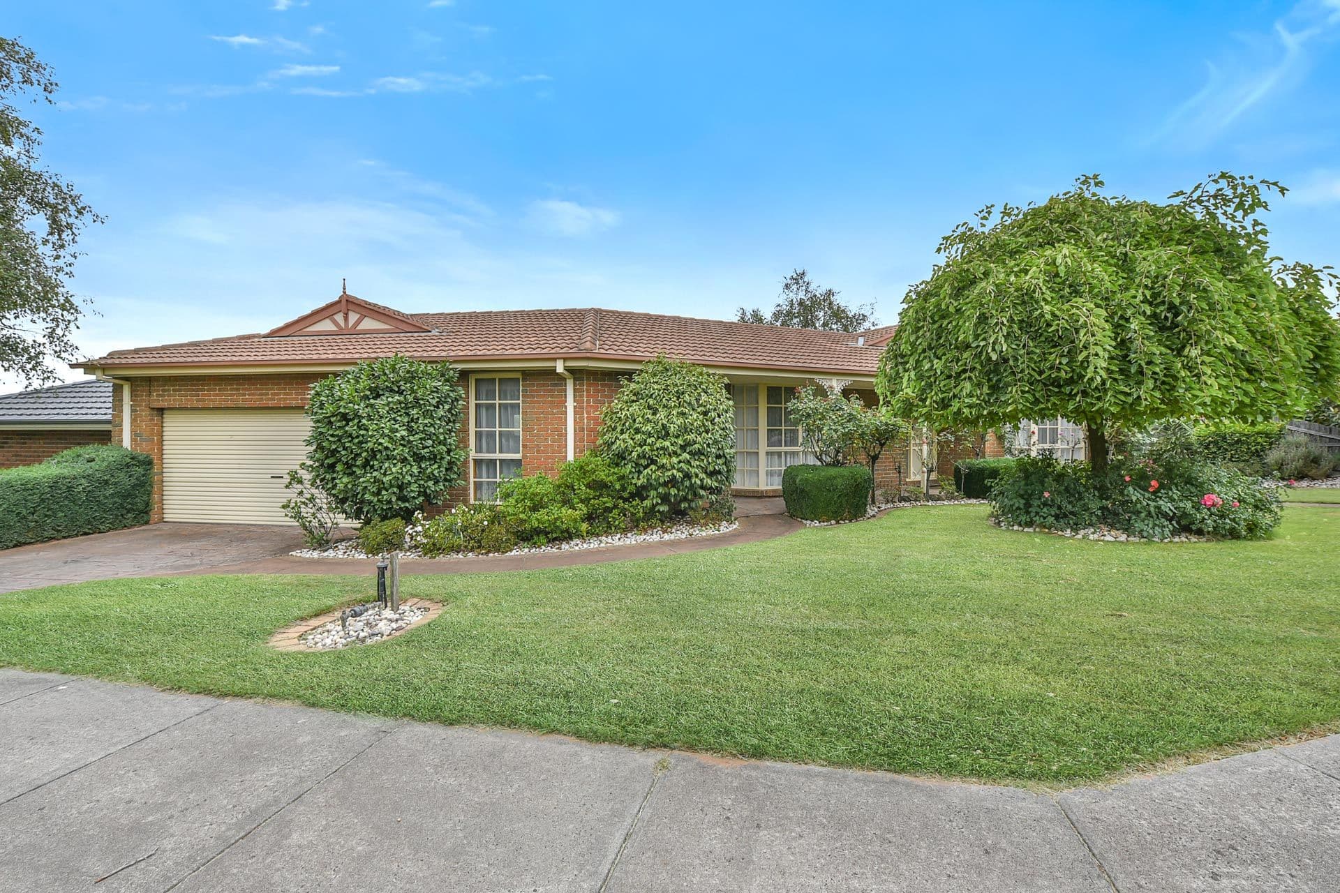 28 Jarryd Crescent, Berwick VIC 3806, Berwick - Thumbnail 3