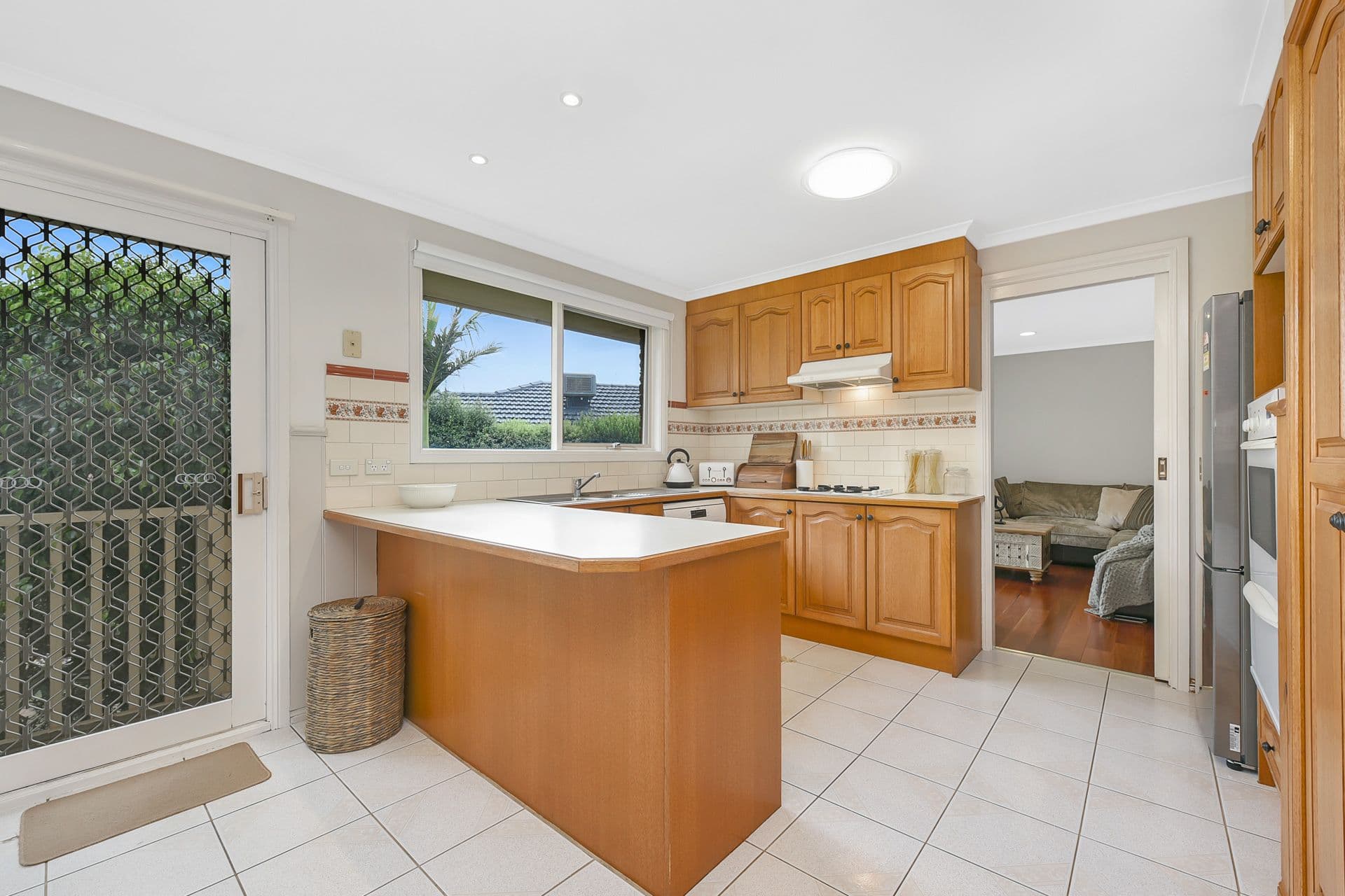 28 Jarryd Crescent, Berwick VIC 3806, Berwick - Thumbnail 4