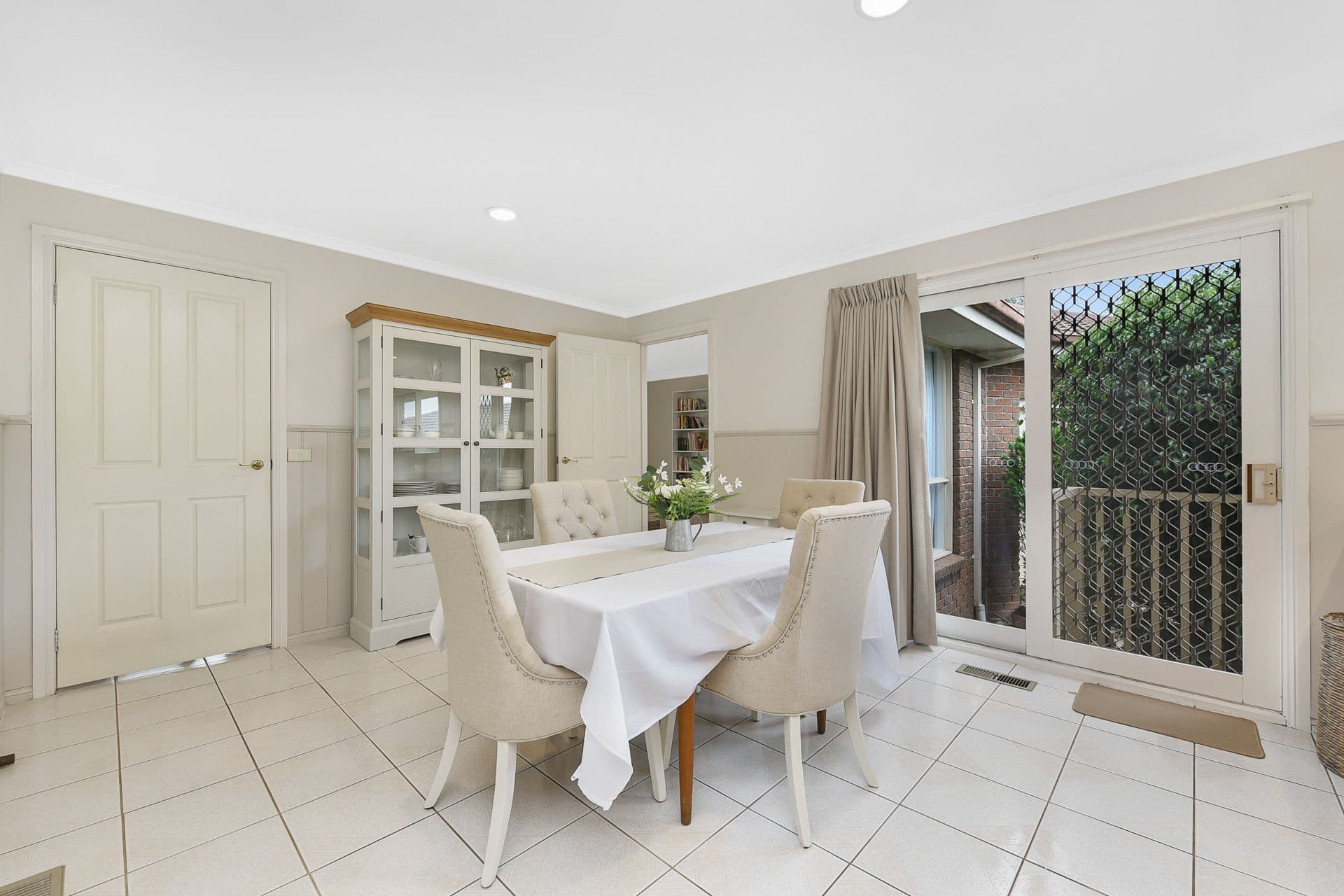 28 Jarryd Crescent, Berwick VIC 3806, Berwick - Thumbnail 6