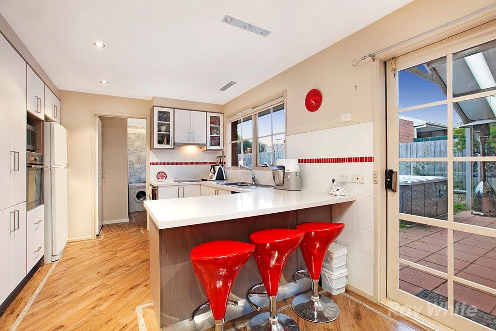 6 Mandala Court, Wantirna South VIC 3152, Wantirna South - Thumbnail 3