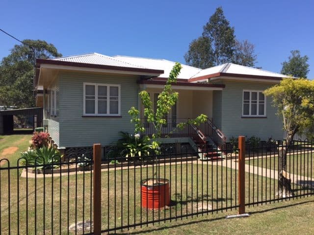 18 Edward Street, Esk QLD 4312, Esk - Image 1