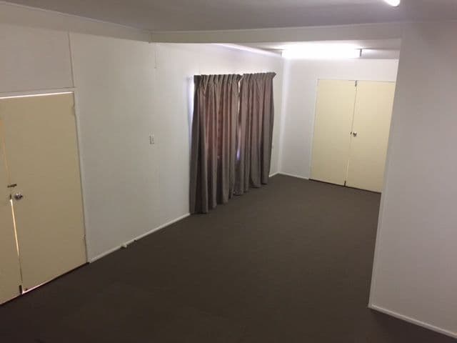 18 Edward Street, Esk QLD 4312, Esk - Thumbnail 6