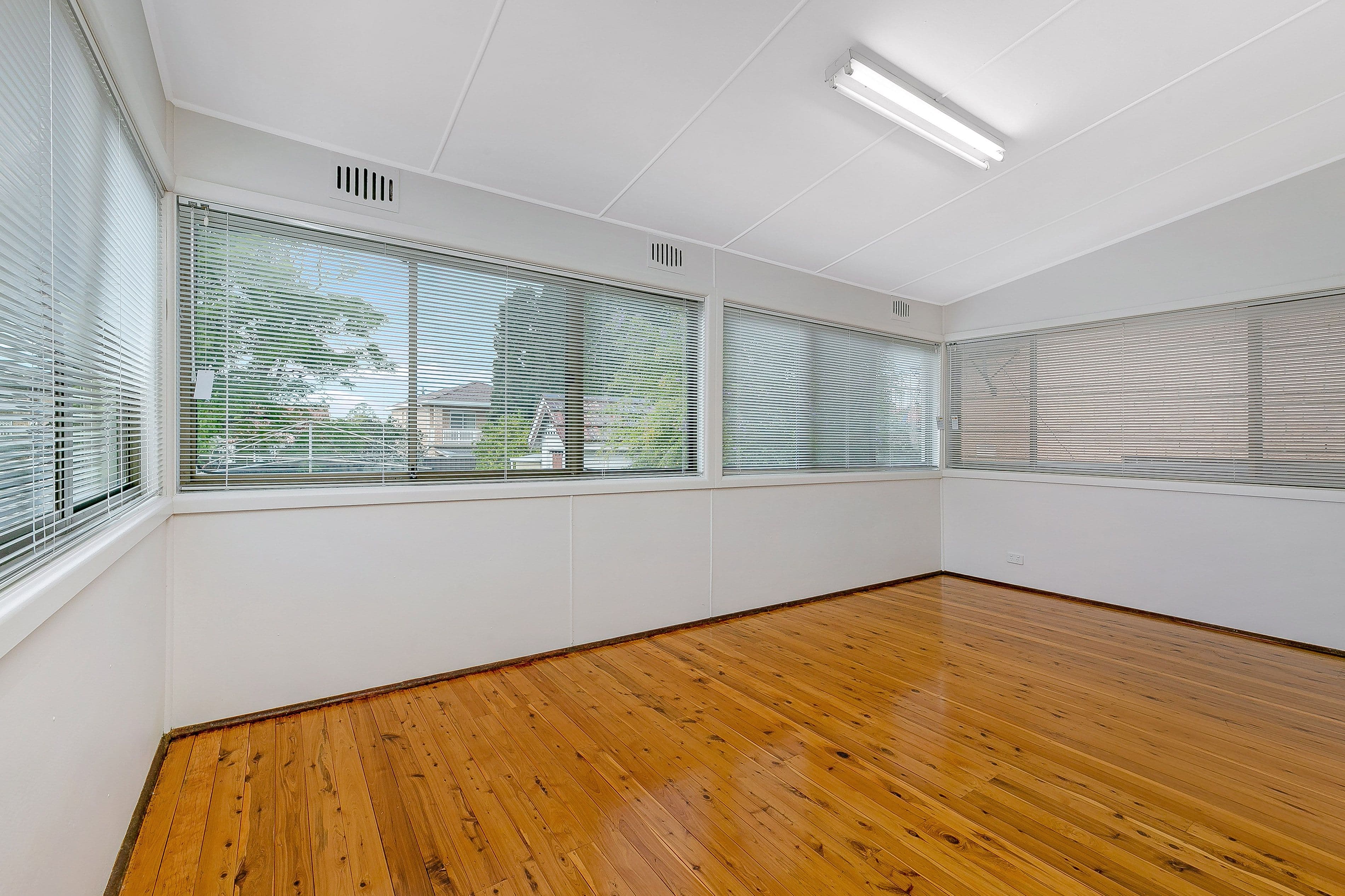14 Oxford Avenue, Bankstown NSW 2200, Bankstown - Thumbnail 5