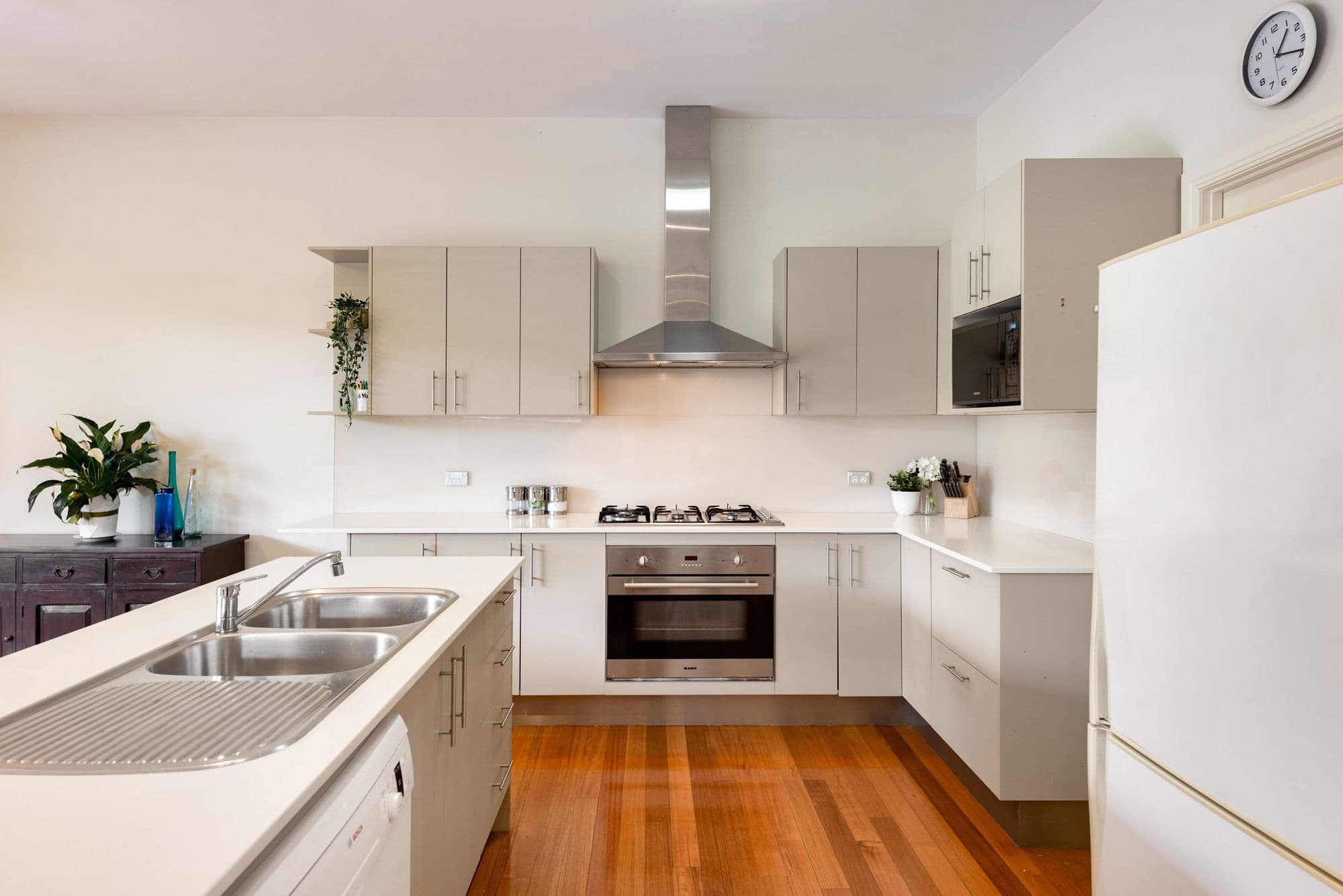 143 Morehead Avenue, Norman Park QLD 4170, Norman Park - Thumbnail 2