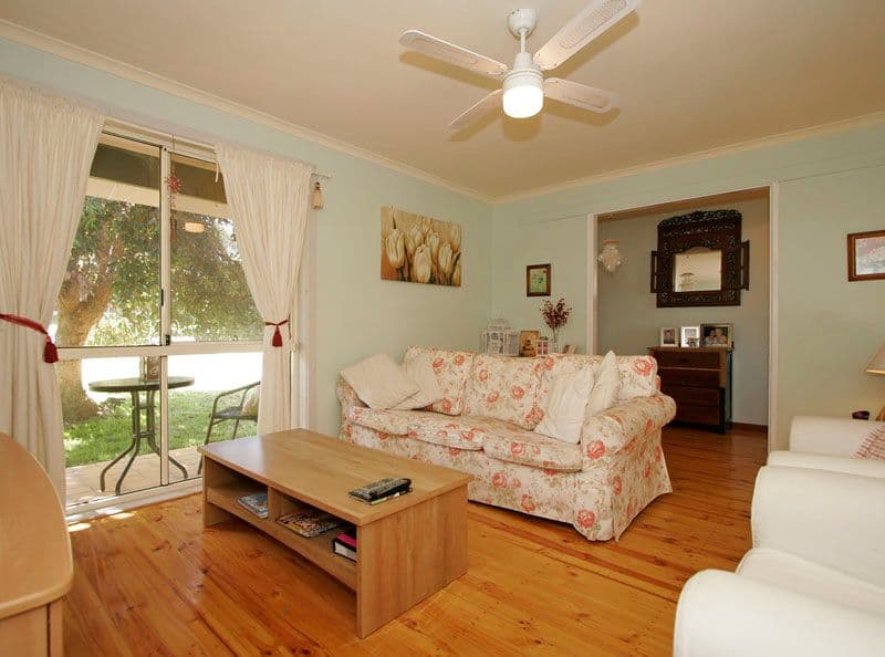 10 Narvik Crescent, HACKHAM WEST SA 5163, Hackham West - Thumbnail 2