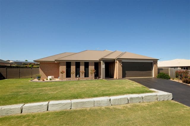 7 Quail Crescent, HIGHFIELDS QLD 4352, Highfields - Image 1
