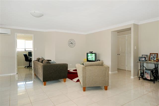 7 Quail Crescent, HIGHFIELDS QLD 4352, Highfields - Thumbnail 4