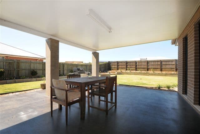 7 Quail Crescent, HIGHFIELDS QLD 4352, Highfields - Thumbnail 8