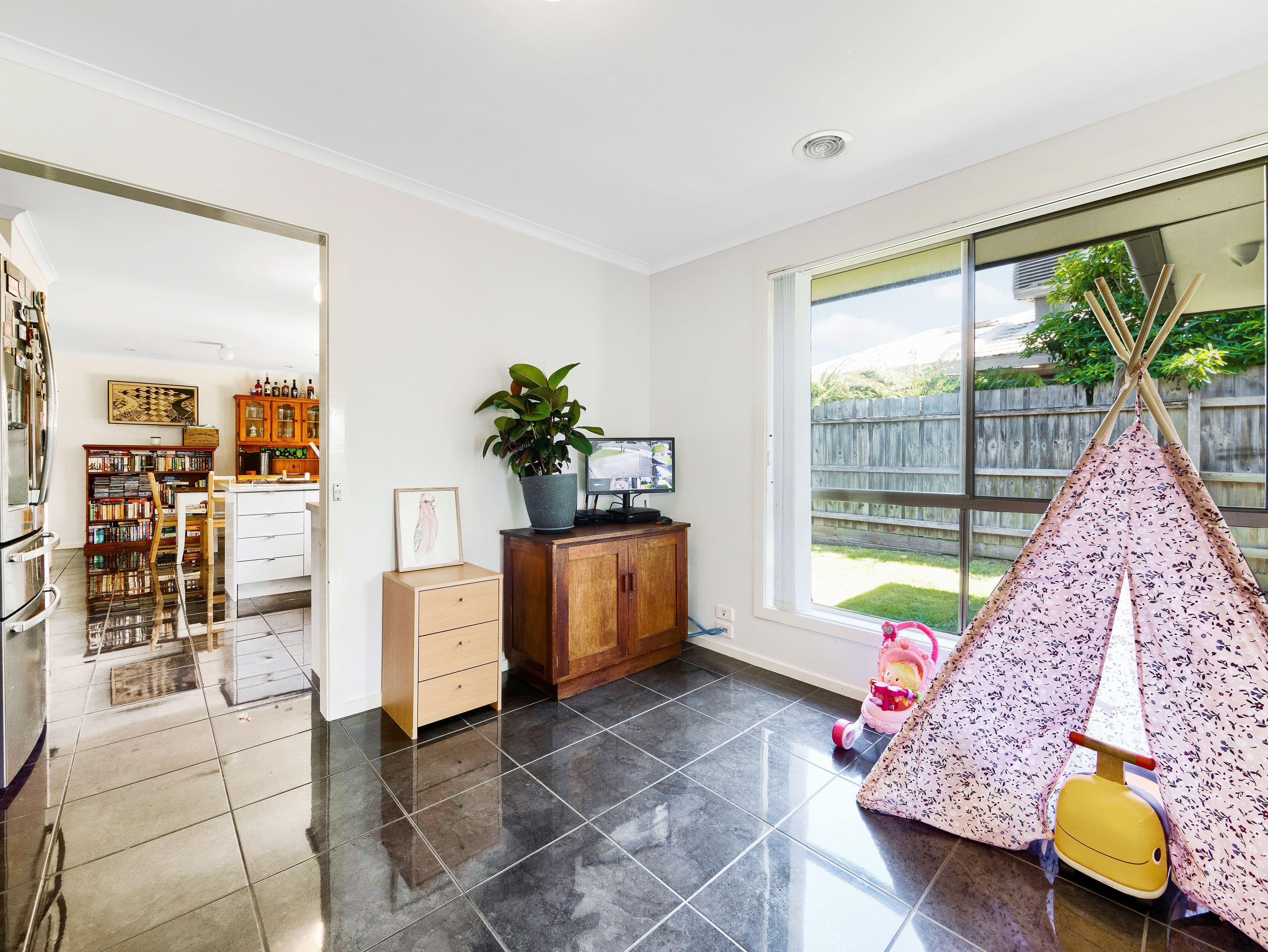 10 Clairmont Avenue, Cranbourne VIC 3977, Cranbourne - Thumbnail 8