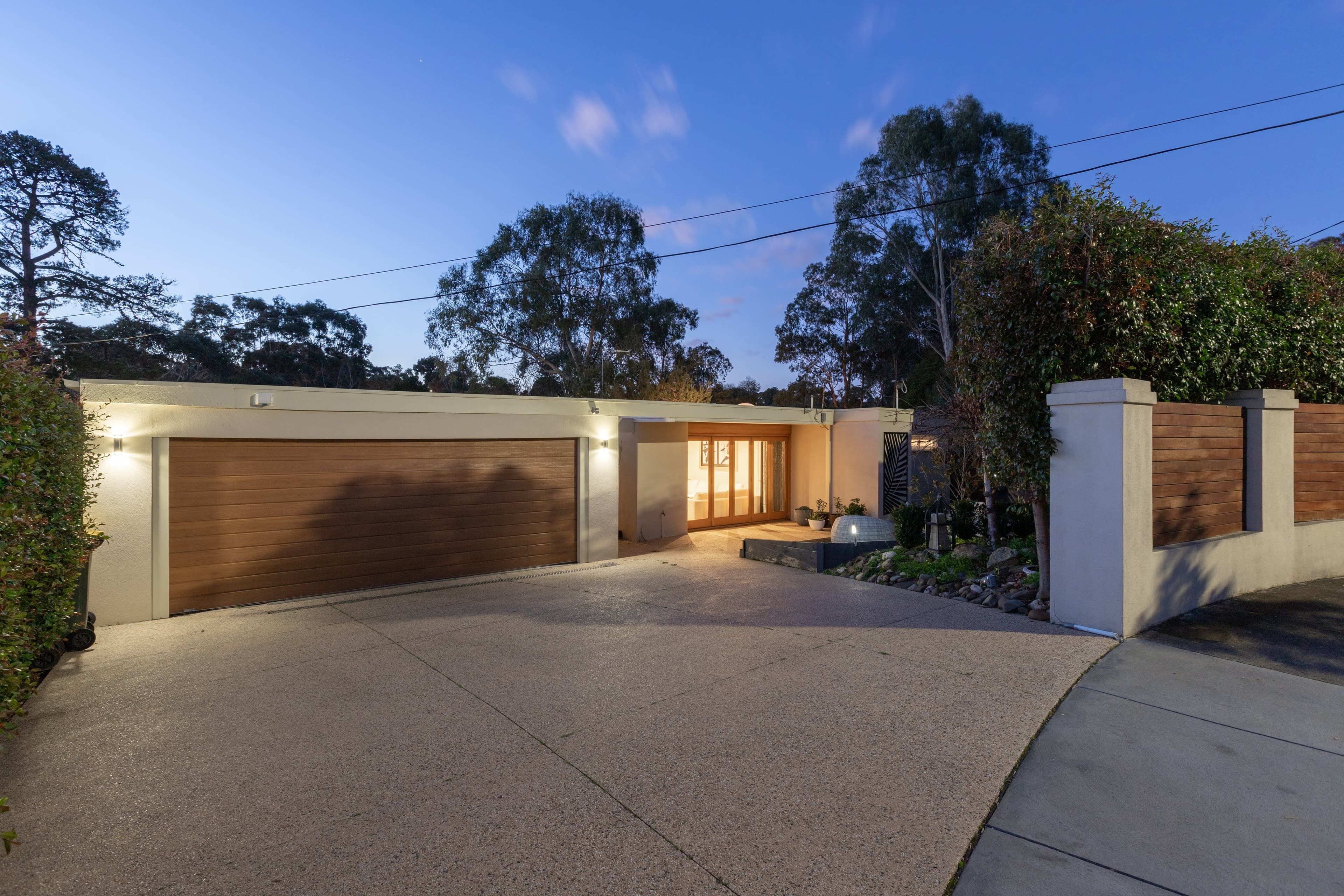 2 Byrd Court, Mount Waverley VIC 3149, Mount Waverley - Image 1