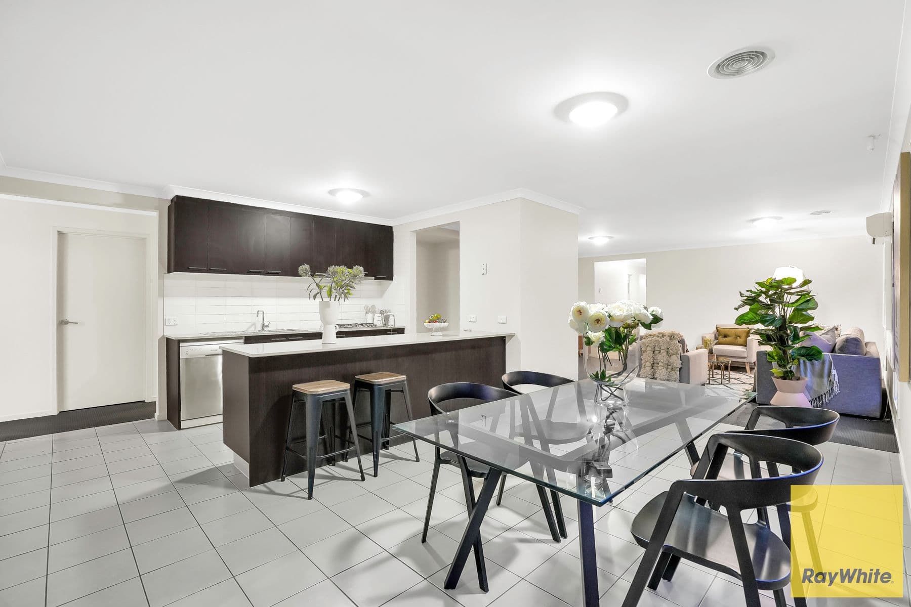 94 Hamish Drive, Tarneit VIC 3029, Tarneit - Thumbnail 5