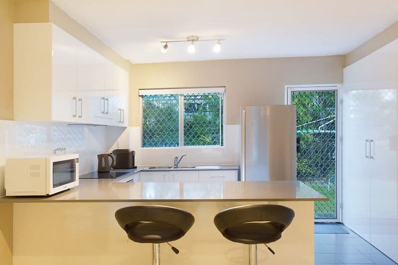 6 'Casino Waves' 8 George Avenue, BROADBEACH QLD 4218, Broadbeach - Thumbnail 4