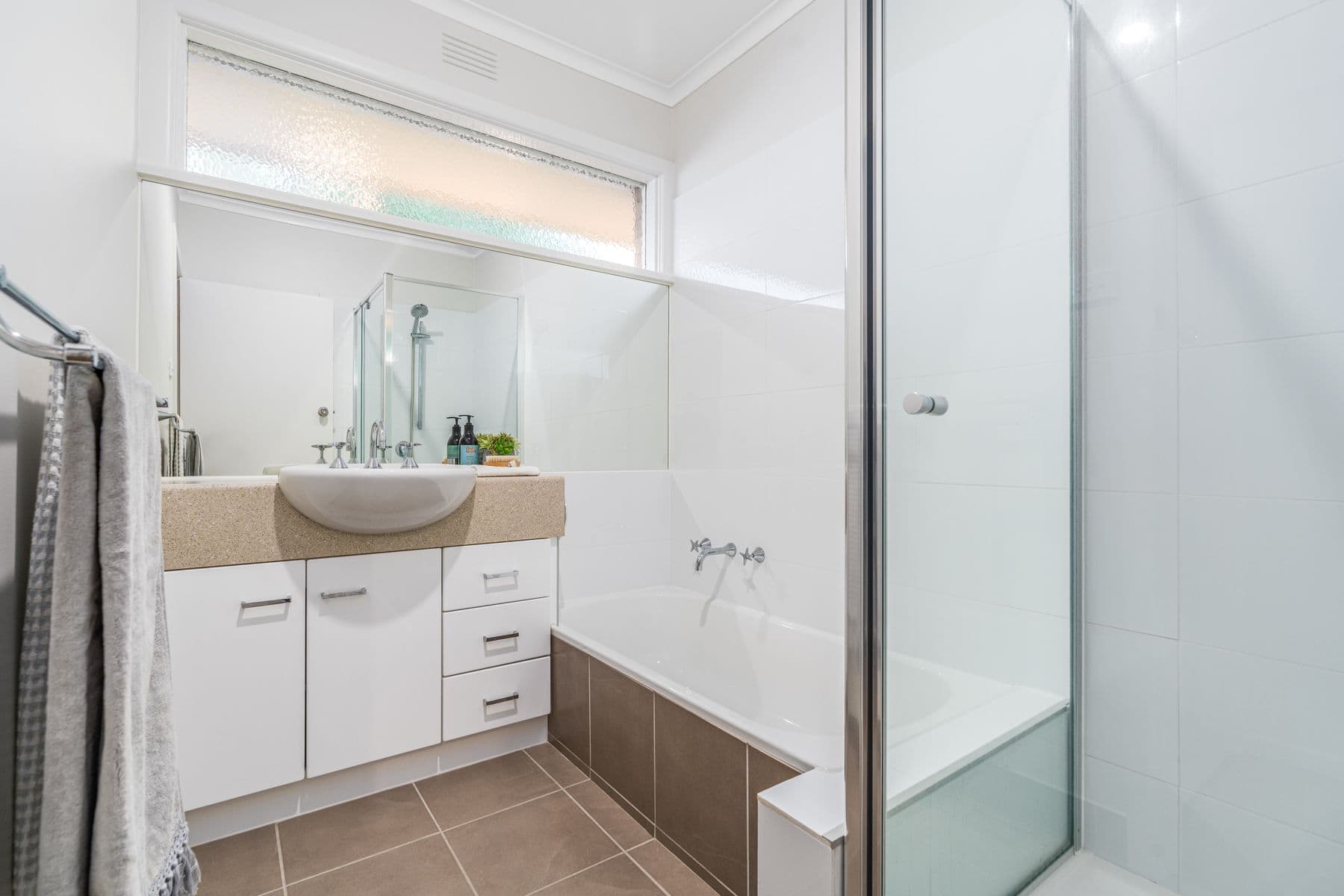 38 North Valley Road, Highton VIC 3216, Highton - Thumbnail 8