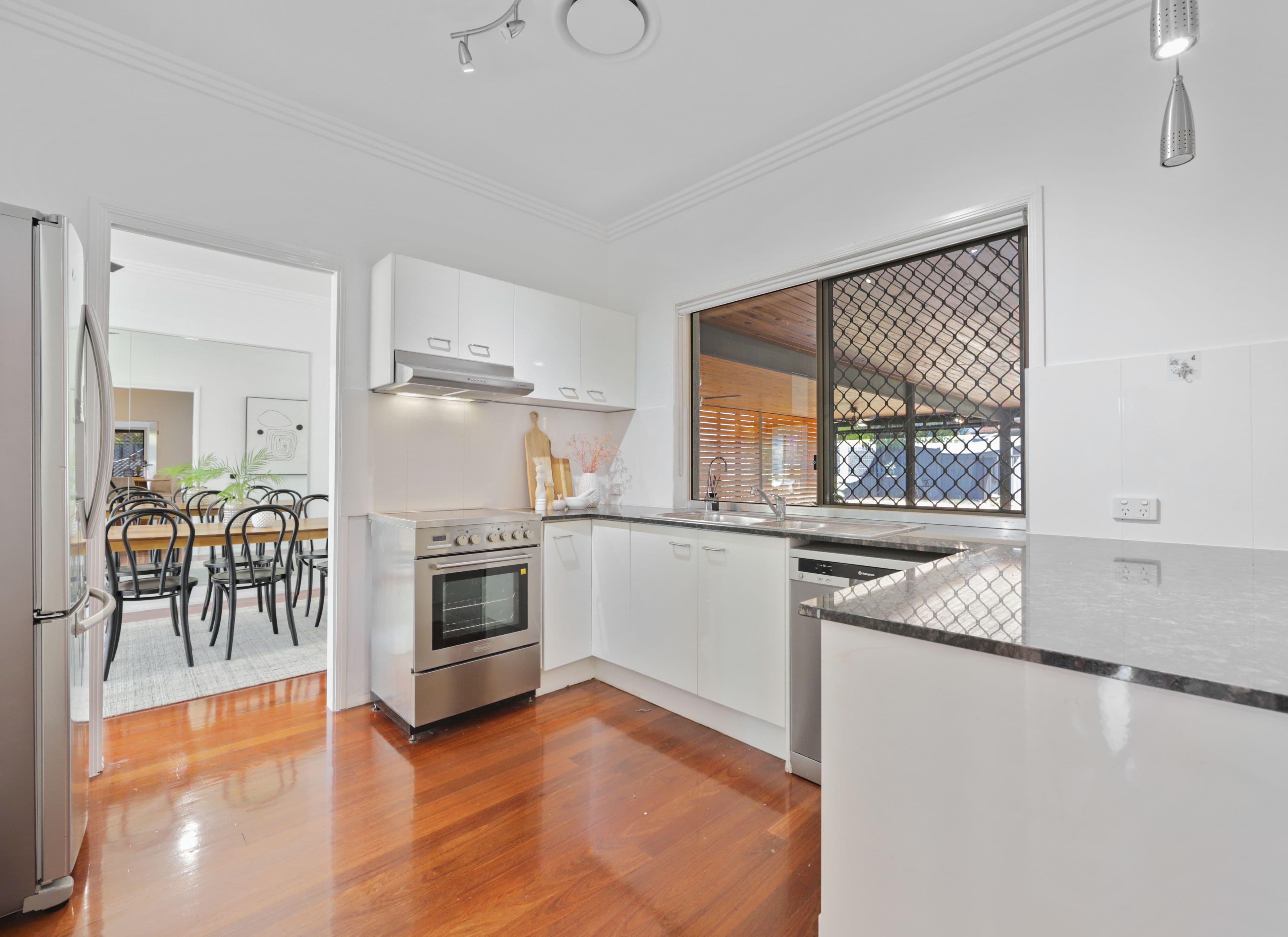 27 Shepton Crescent, Mudgeeraba QLD 4213, Mudgeeraba - Thumbnail 7