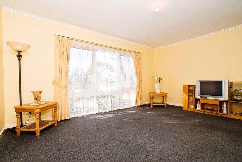 15 SPRINGSONG PASS, CHIRNSIDE PARK VIC 3116, Chirnside Park - Thumbnail 4