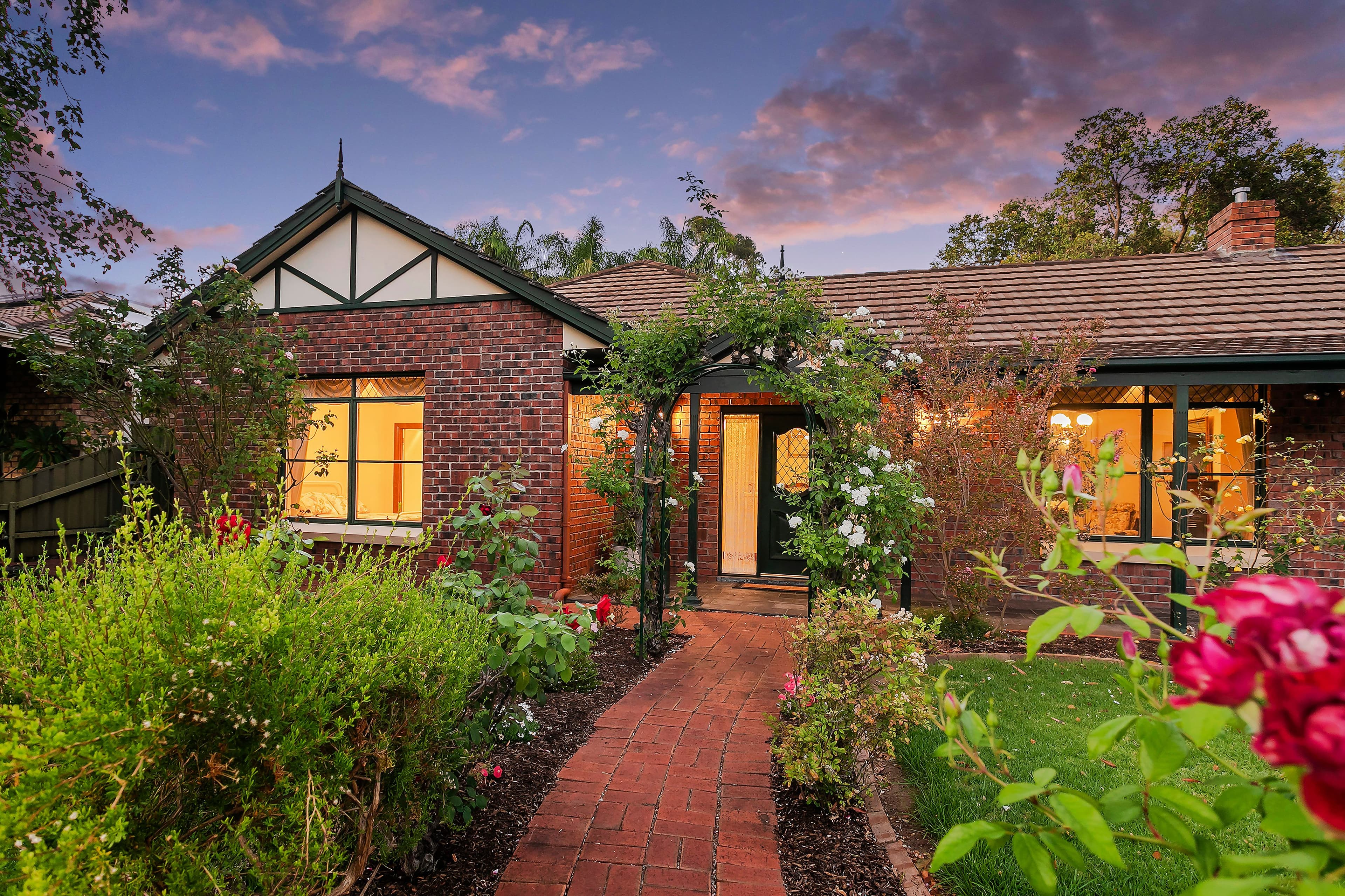 49 Horseshoe Drive, Aberfoyle Park SA 5159, Aberfoyle Park - Thumbnail 2