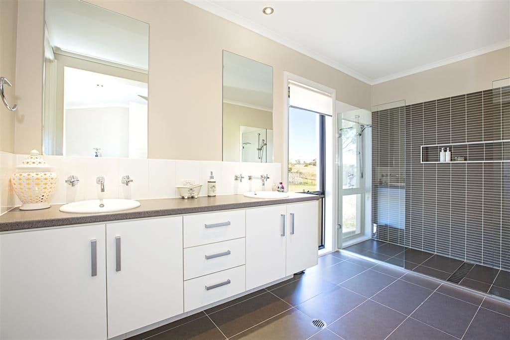 6 Harold Bentleys Way, GLENMORE PARK NSW 2745, Glenmore Park - Thumbnail 8