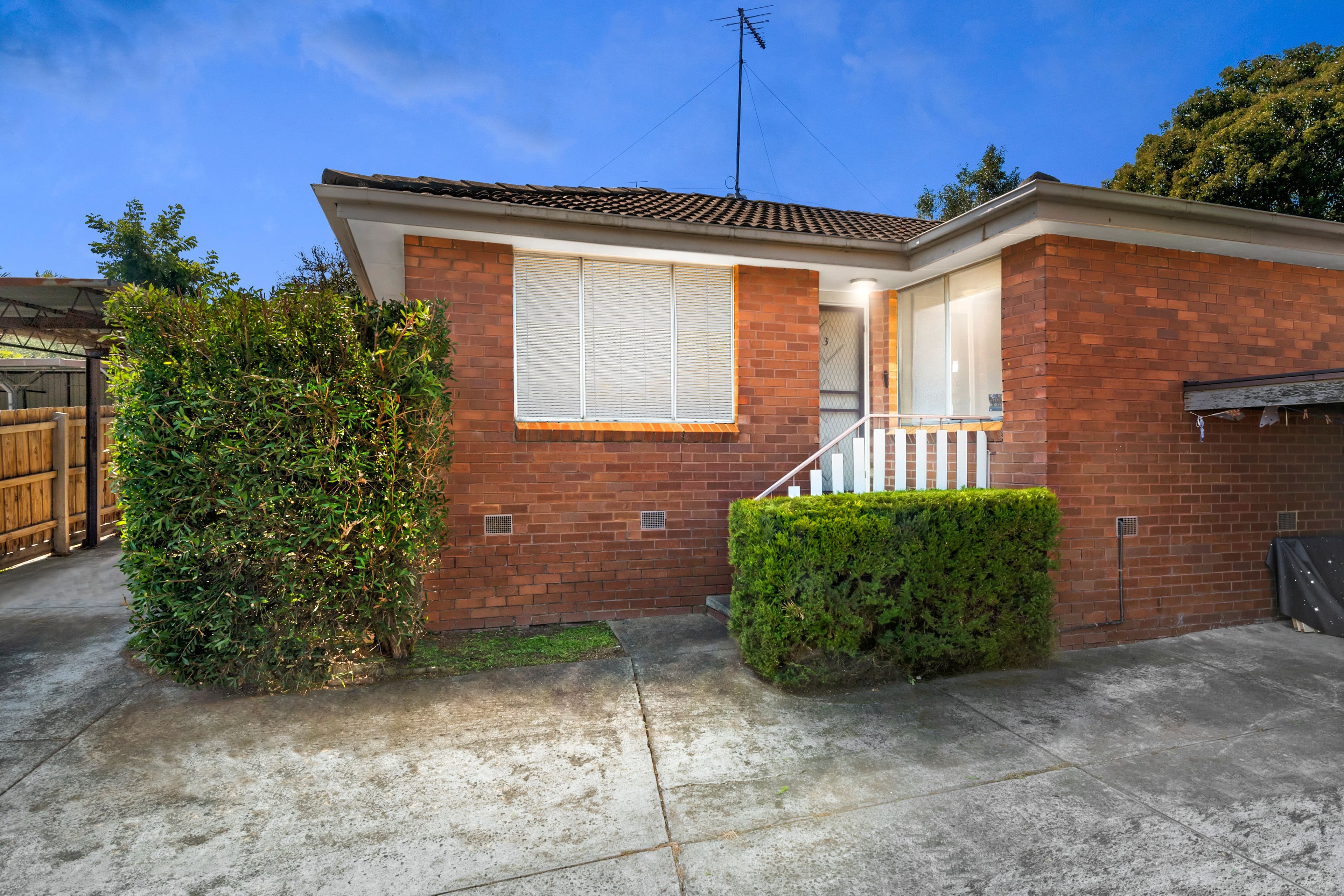 19 Cabena Crescent, Chadstone VIC 3148, Chadstone - Image 1