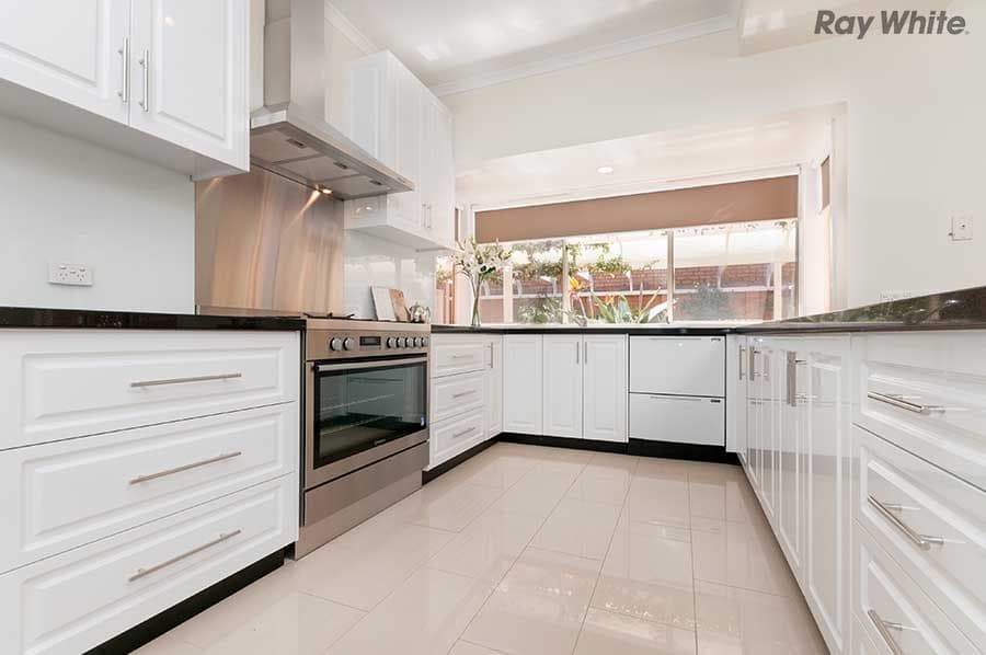 12 Camelot Place, HILLSIDE VIC 3037, Hillside - Thumbnail 4