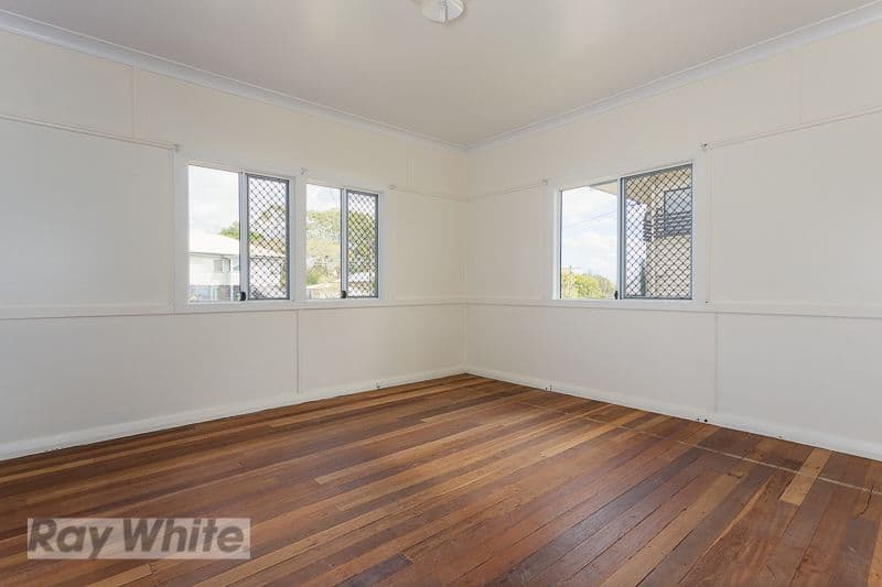 101 Porteus Drive, SEVEN HILLS QLD 4170, Seven Hills - Thumbnail 2