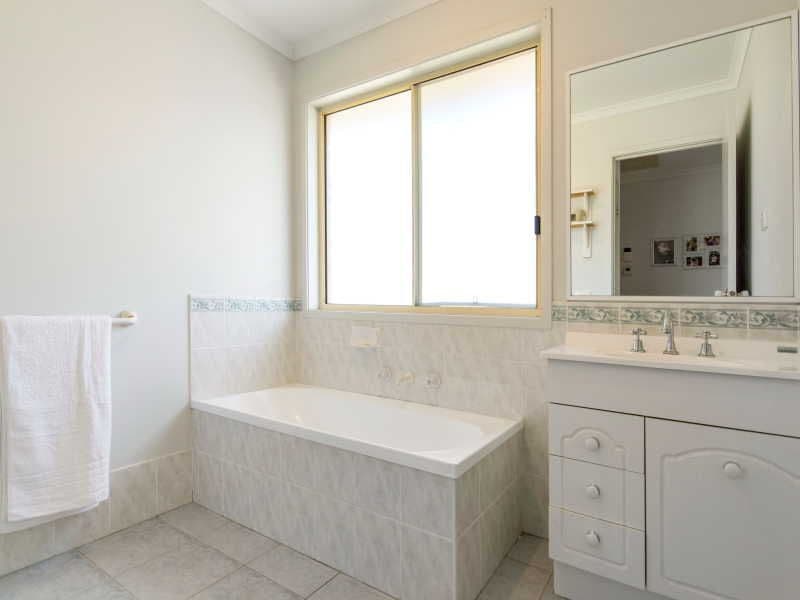 11 Fernwren Place, Carrum Downs VIC 3201, Carrum Downs - Thumbnail 4
