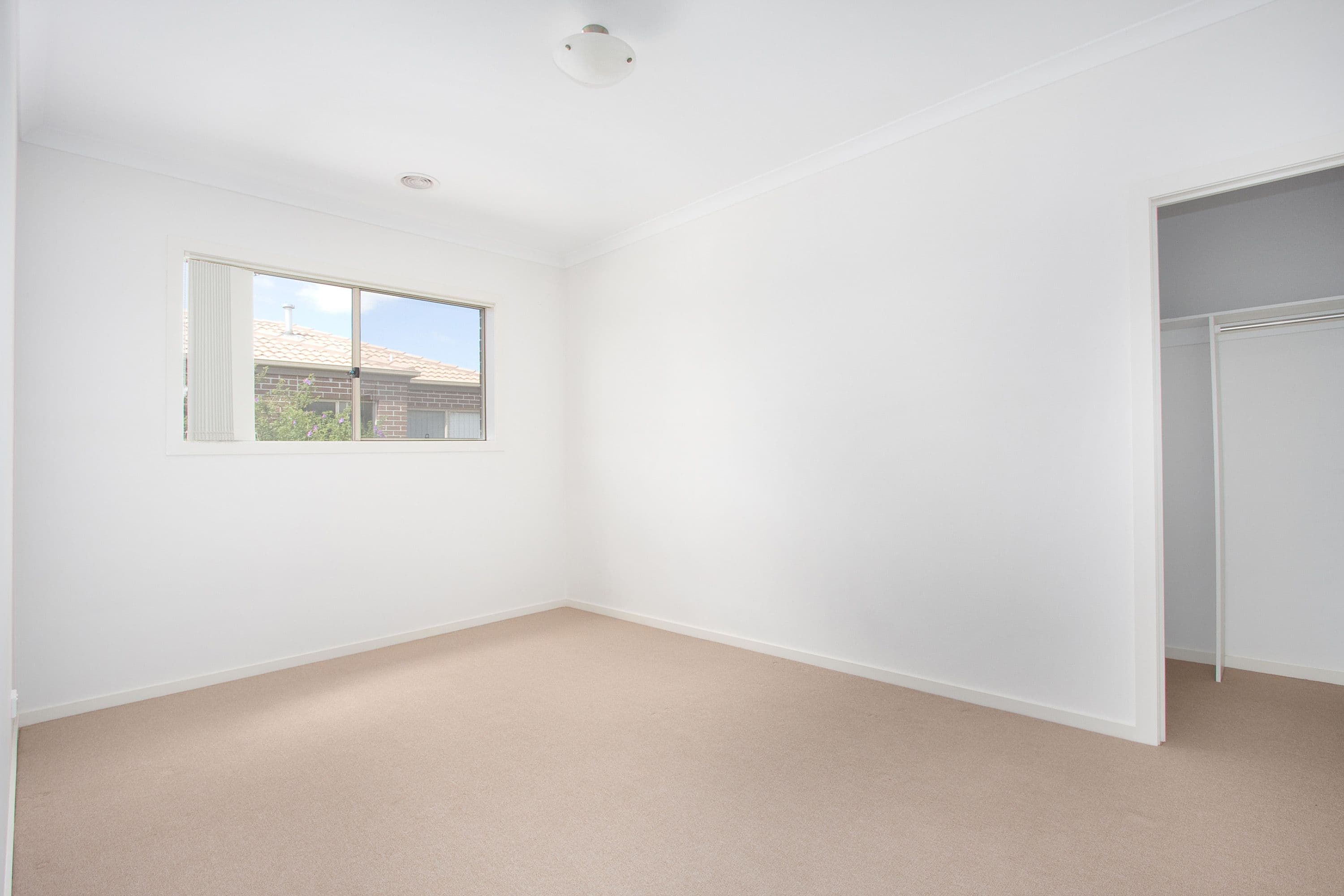 1 Walnut Way, Pakenham VIC 3810, Pakenham - Thumbnail 7