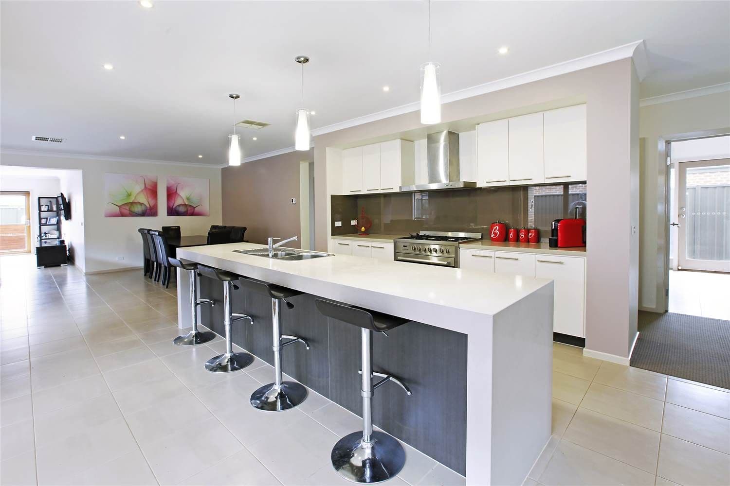 6 Mathieson Place, LARA VIC 3212, Lara - Thumbnail 2
