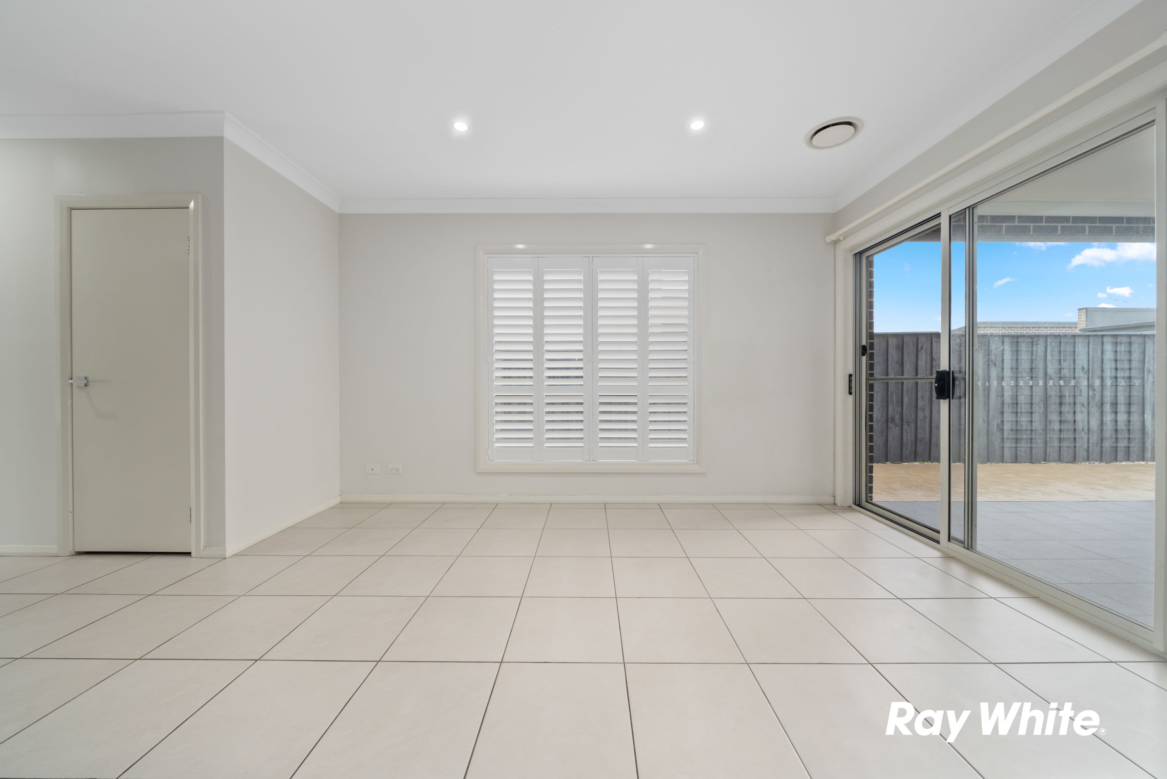 22 Alderton Drive, Colebee NSW 2761, Colebee - Thumbnail 3