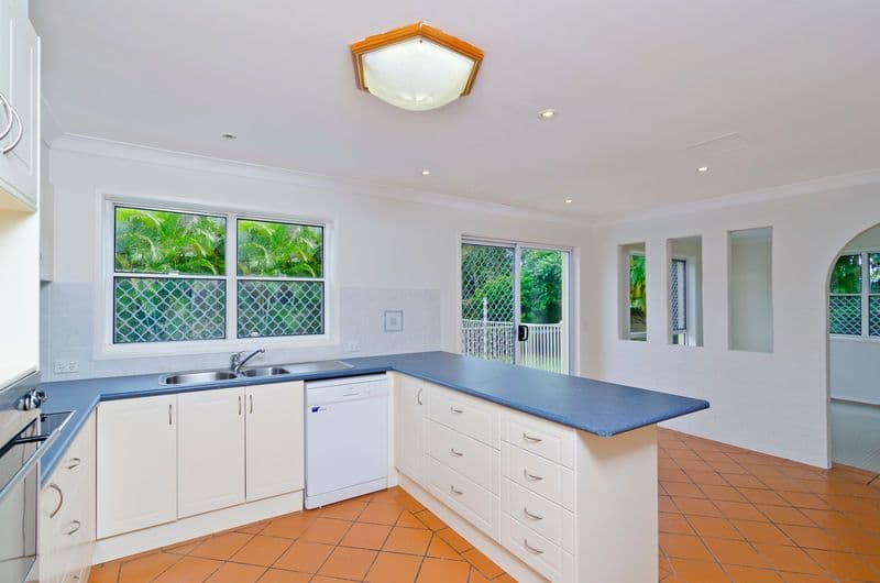 10 Melaleuca Drive, PALM BEACH QLD 4221, Palm Beach - Thumbnail 7
