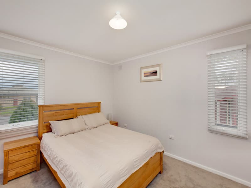 3 Resolute Crescent, Hallett Cove - Thumbnail 4