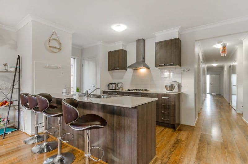 61 Coronat Drive, Williams Landing VIC 3027, Williams Landing - Thumbnail 2