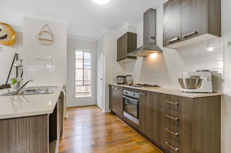 61 Coronat Drive, Williams Landing VIC 3027, Williams Landing - Thumbnail 3