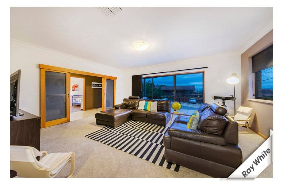 2 Lawrence Crescent, Kambah ACT 2902, Kambah - Thumbnail 2