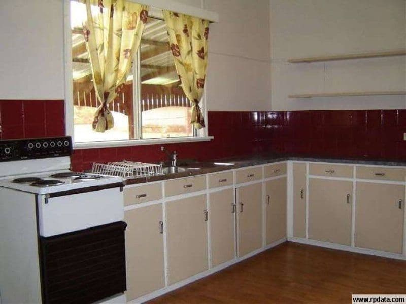 26 Sydney Street, BRASSALL QLD 4305, Brassall - Thumbnail 4