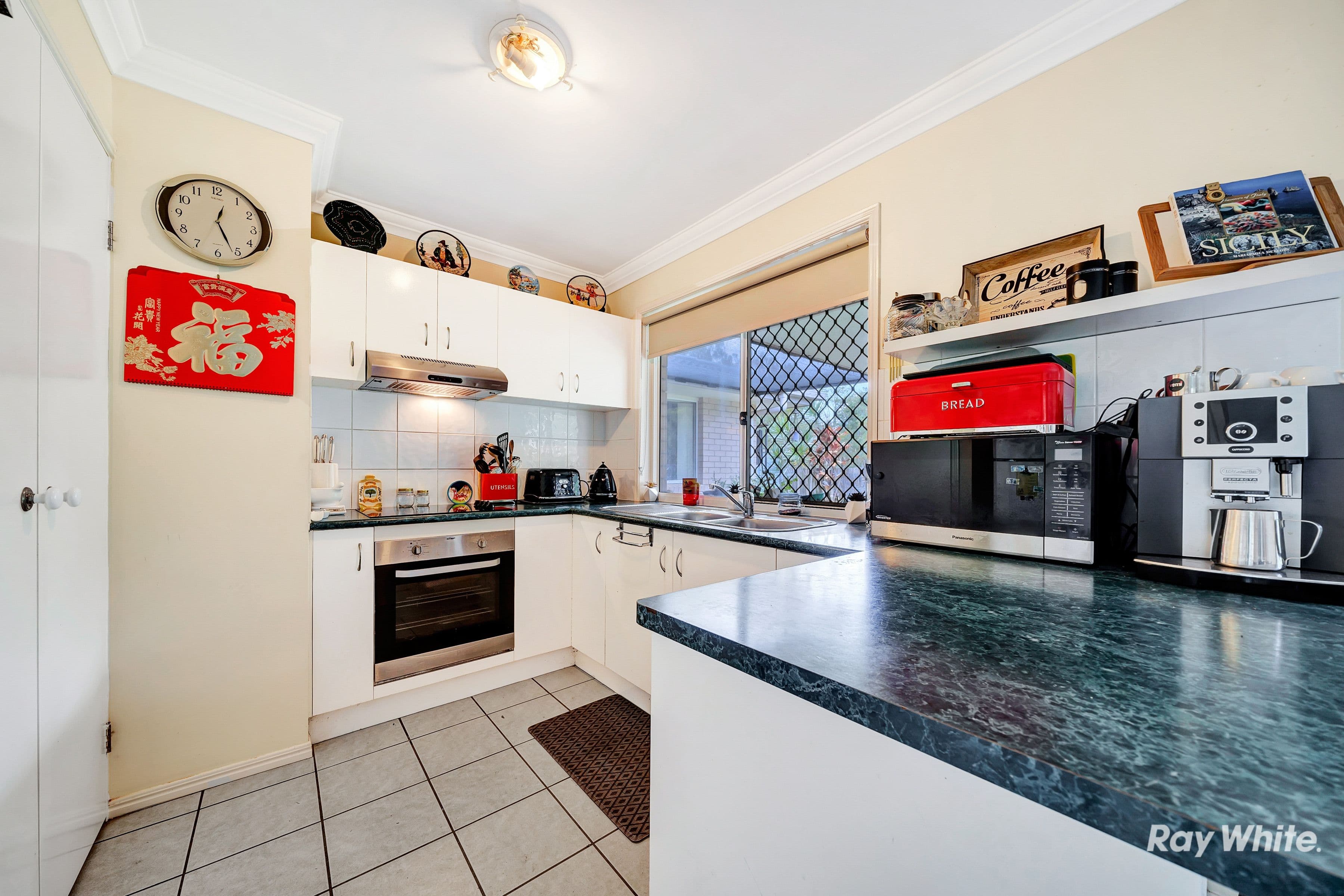 24 Condamine Place, Loganlea QLD 4131, Loganlea - Thumbnail 2