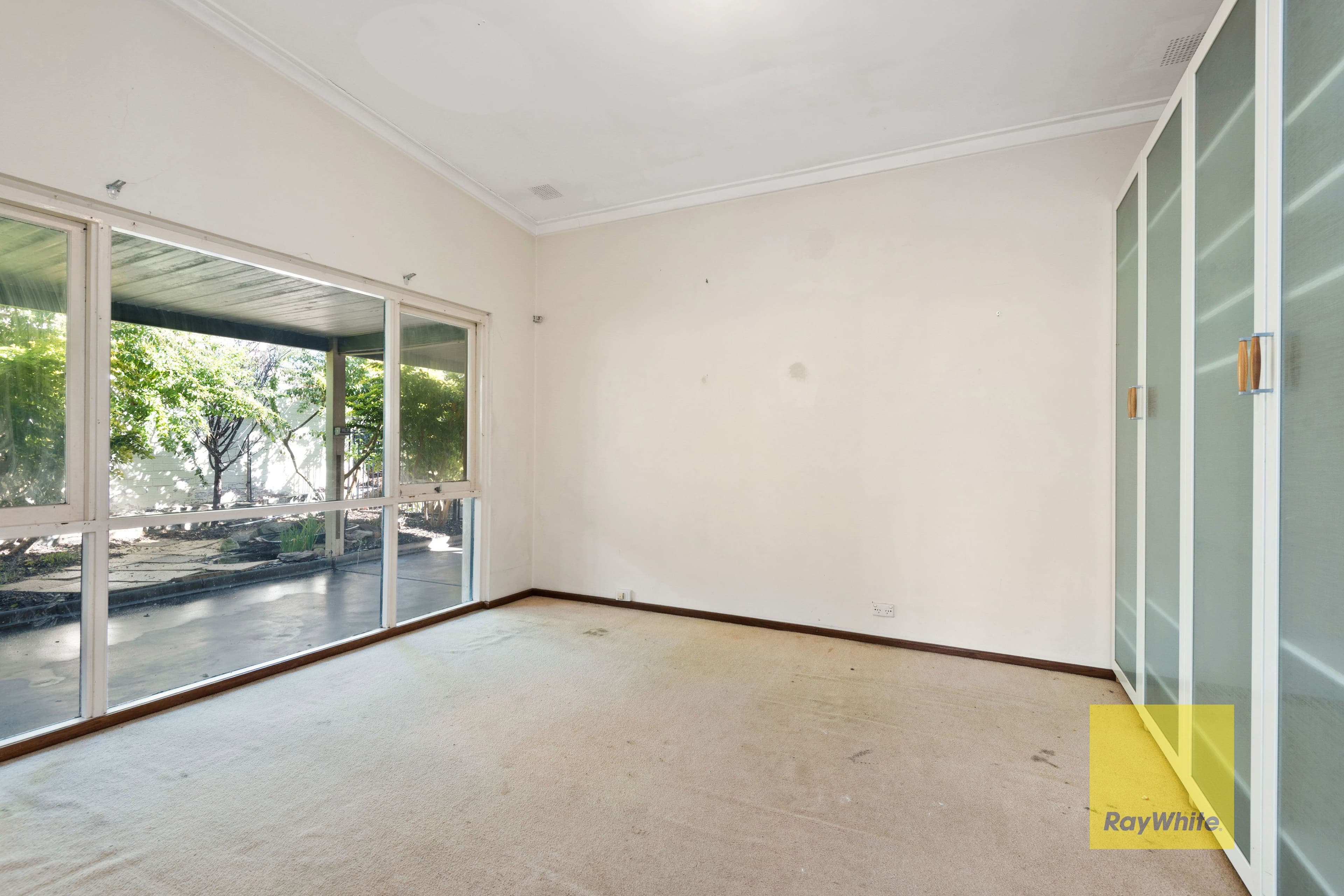 13 Kempenfeldt Avenue, Sorrento WA 6020, Sorrento - Thumbnail 8