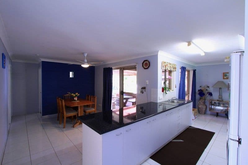 9 Aquamarine Road, BRANYAN QLD 4670, Branyan - Thumbnail 4