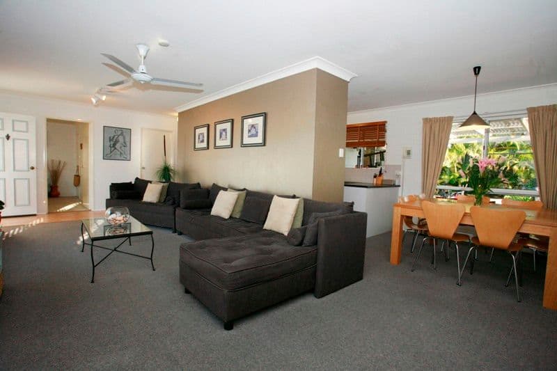 17  Pepperwood Street, DEERAGUN QLD 4818, Deeragun - Thumbnail 2